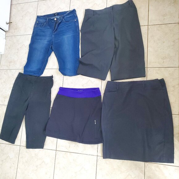Bundle 5 Items Size 10, 3 shorts and 2 Skirts - Picture 1 of 7